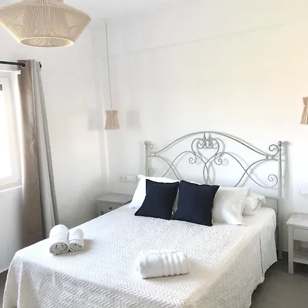Agrabeli Paros Naousa (Paros)
