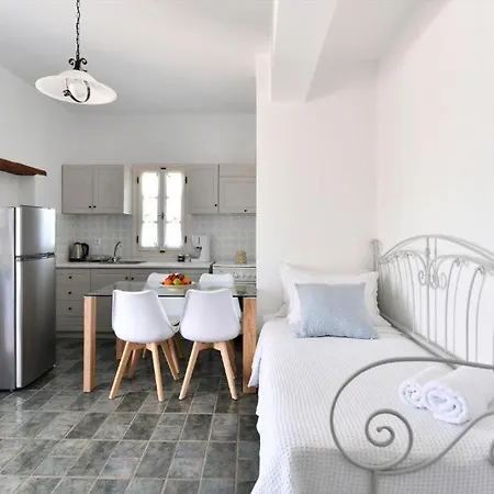 Agrabeli Paros 3* Naousa (Paros)