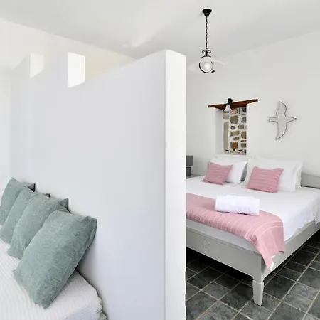 Agrabeli Paros 3* Naousa (Paros)