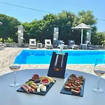 Agrabeli Paros Apartmanhotel