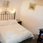 アパートホテル Agrabeli Paros ナウサ