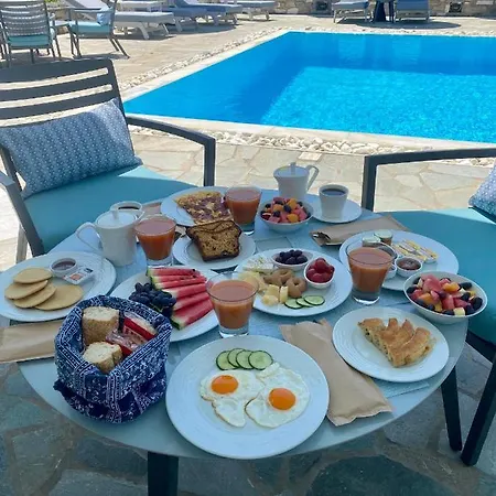 Agrabeli Paros アパートホテル 4*