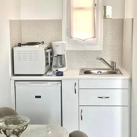 Agrabeli Paros شقة فندقية 4*