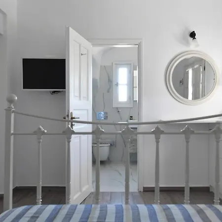 Agrabeli Paros شقة فندقية 4*
