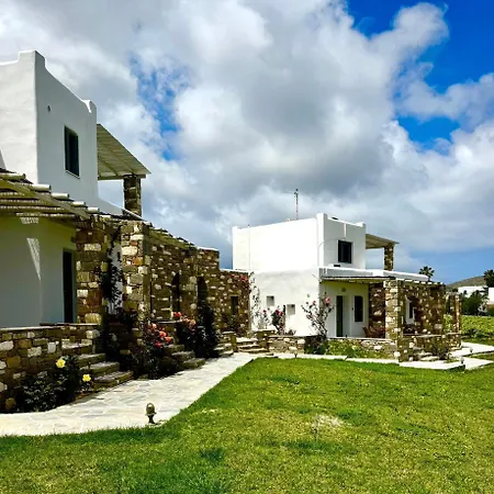 Agrabeli Paros アパートホテル 4*