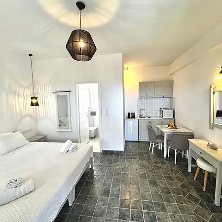 Agrabeli Paros Aparthotel Naousa (Paros)