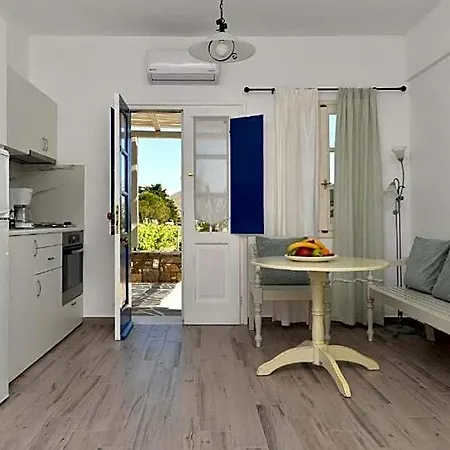 Hotel apartamentowy Agrabeli Paros 4*