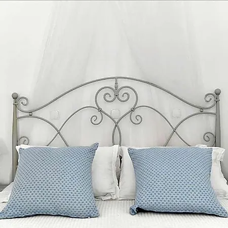Hotel apartamentowy Agrabeli Paros 4*