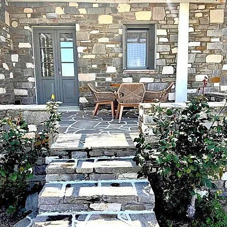 Hotel apartamentowy Agrabeli Paros 4*
