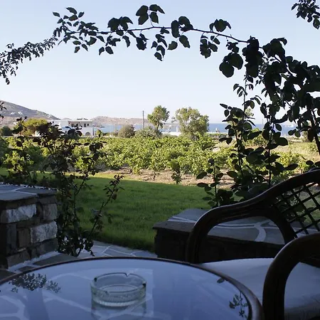 Hotel apartamentowy Agrabeli Paros 4*