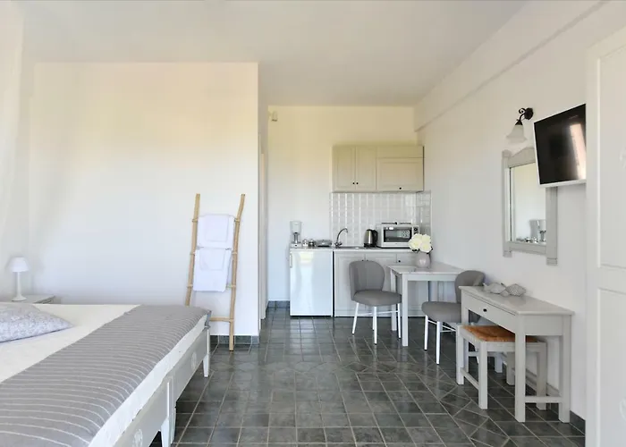 Apartmanhotel Agrabeli Paros 4*